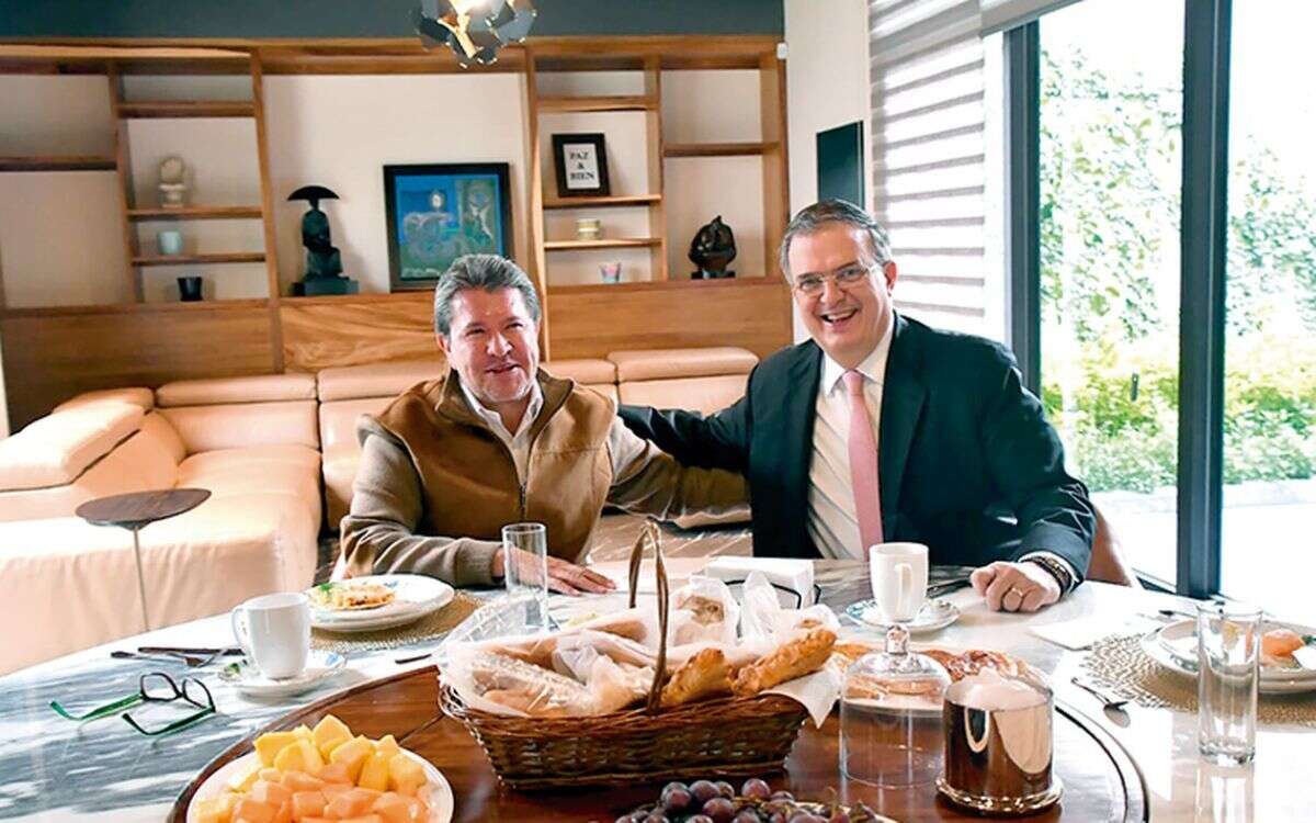 Monreal y Ebrard desayuno