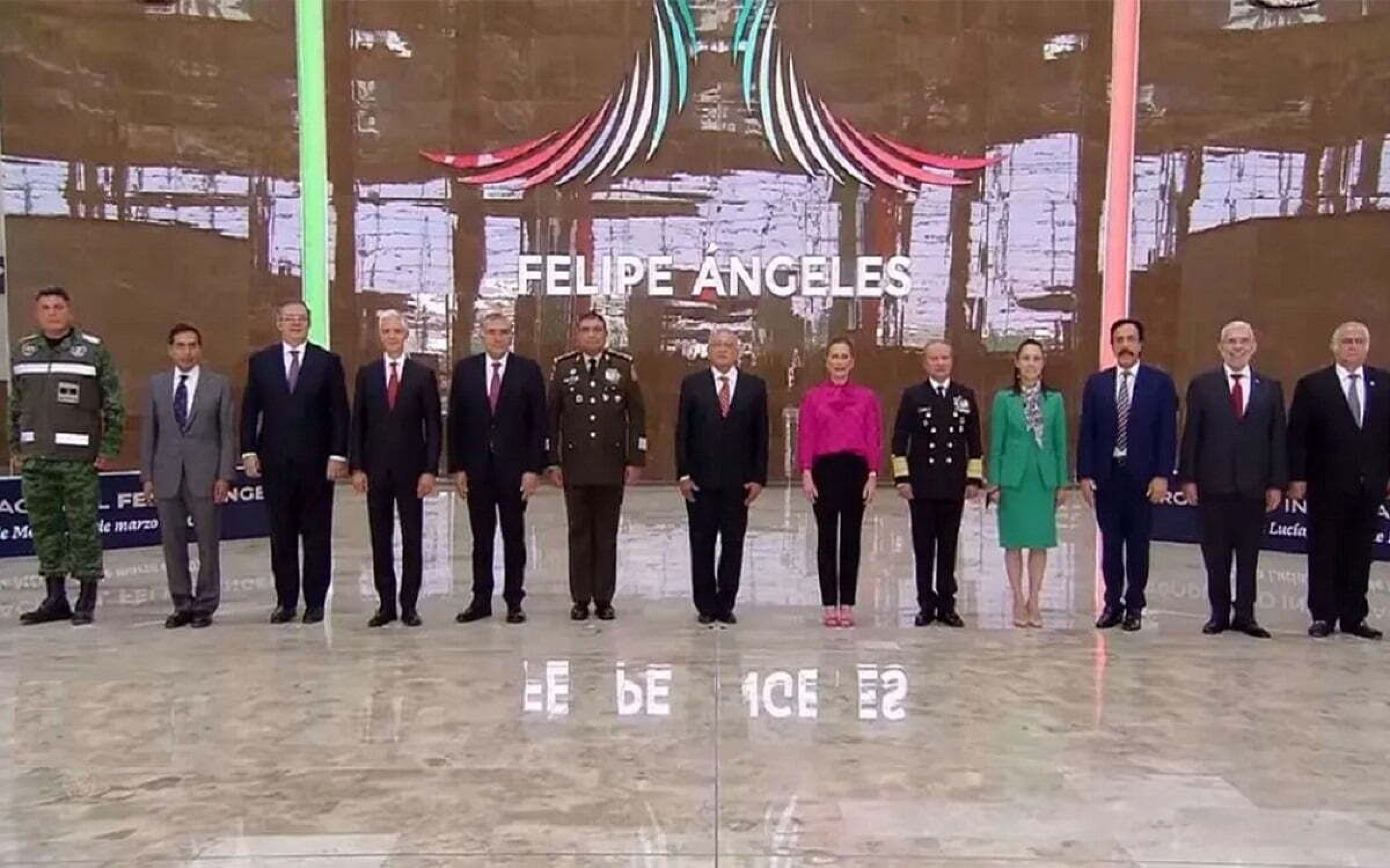 AIFA una inauguración al estilo Macuspano.
