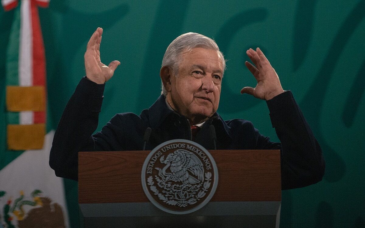 AMLO: Megalómano nato.