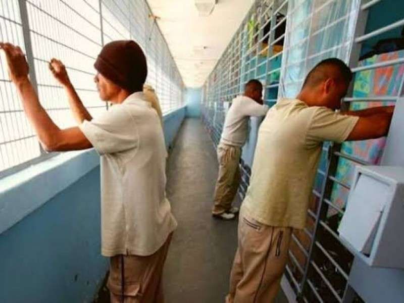 AMLO PRIVILEGIA A DELINCUENTES Y DESDEÑA A TRABAJADORES