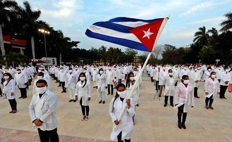 Médicos cubanos: Esclavitud moderna