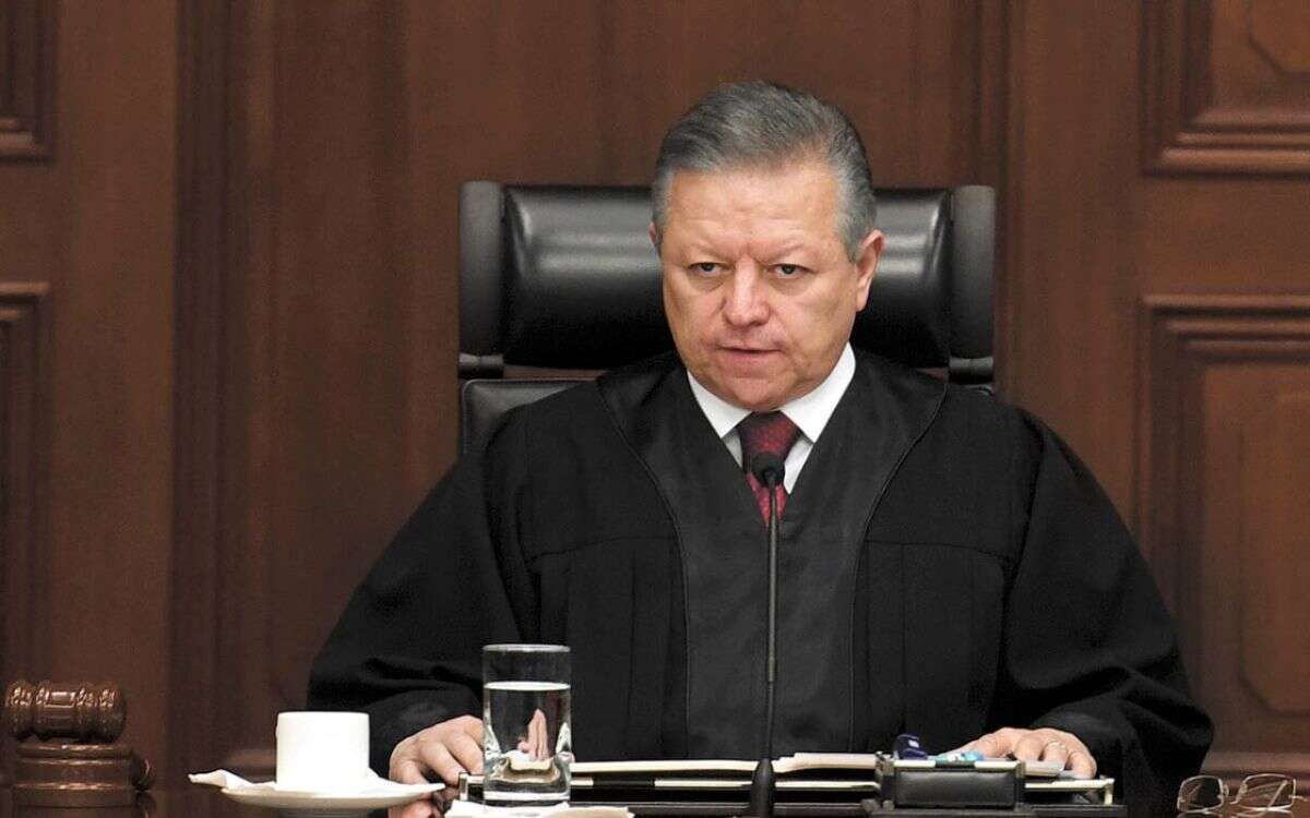 El ministro y su enfoque.