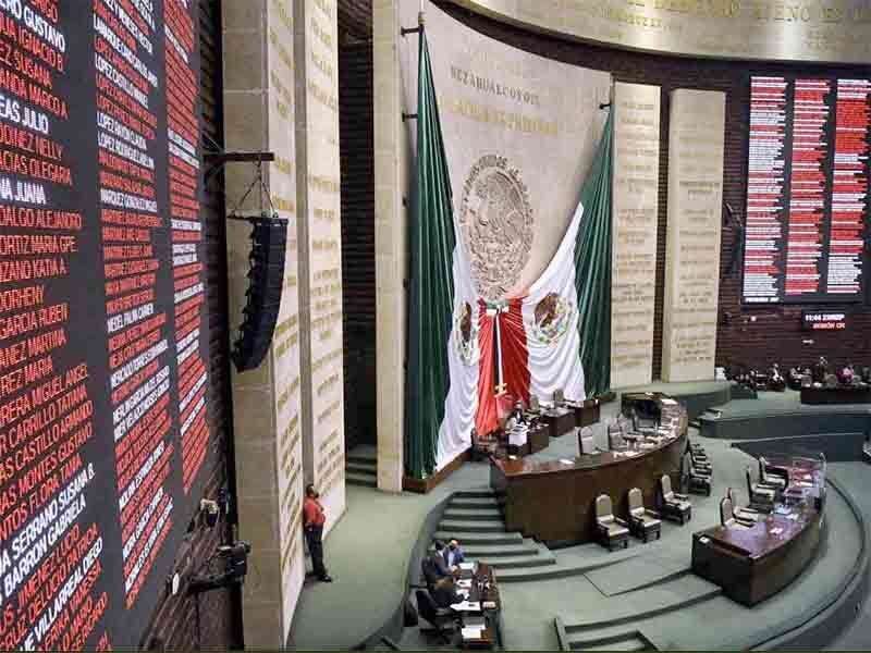 López Obrador promueve otro atorón legislativo