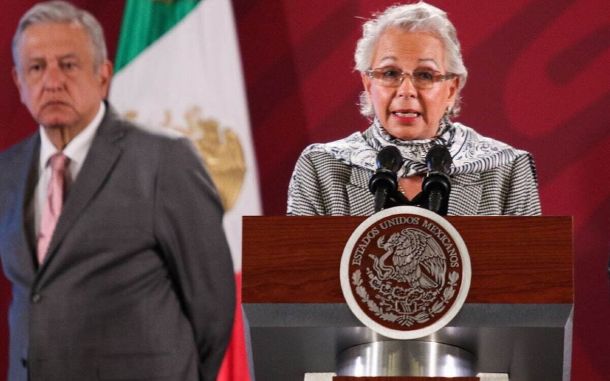 Sánchez Cordero y el fuego amigo