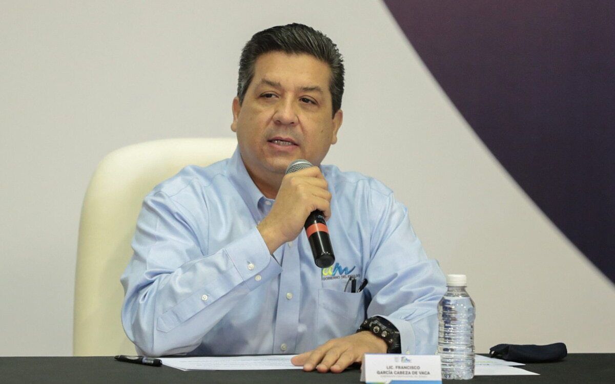 AMLO genera crisis constitucional y de autoridad.