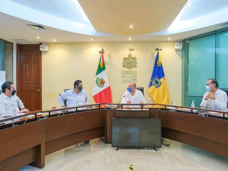 La oposición, diezmada, espantada y amenazada