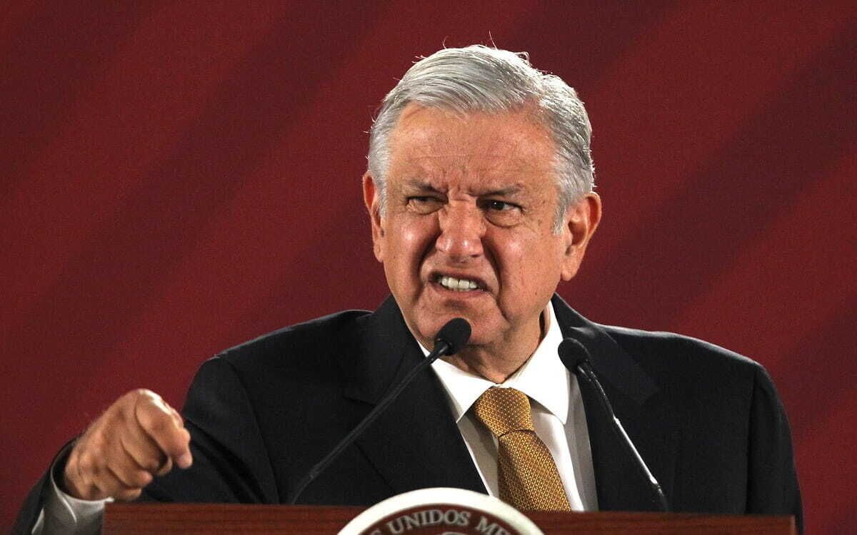 AMLO de tropiezo en tropiezo.